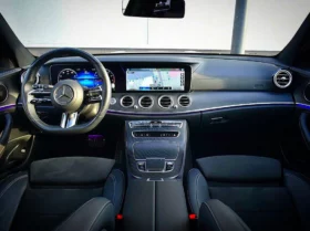 
									Mercedes-Benz E-Class full								
